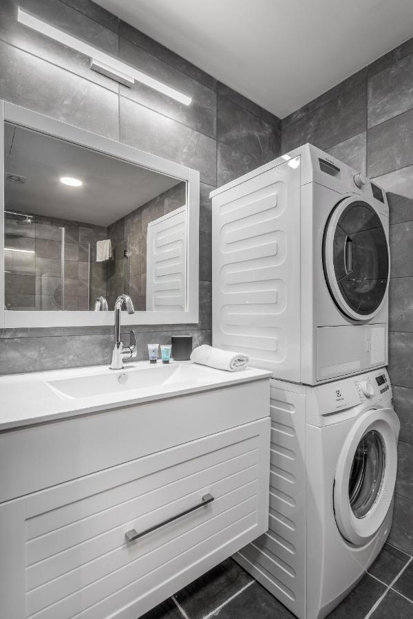 Stunning 1 Bdr With Balcony On Sheinkin St Apartment Tel Aviv Bagian luar foto